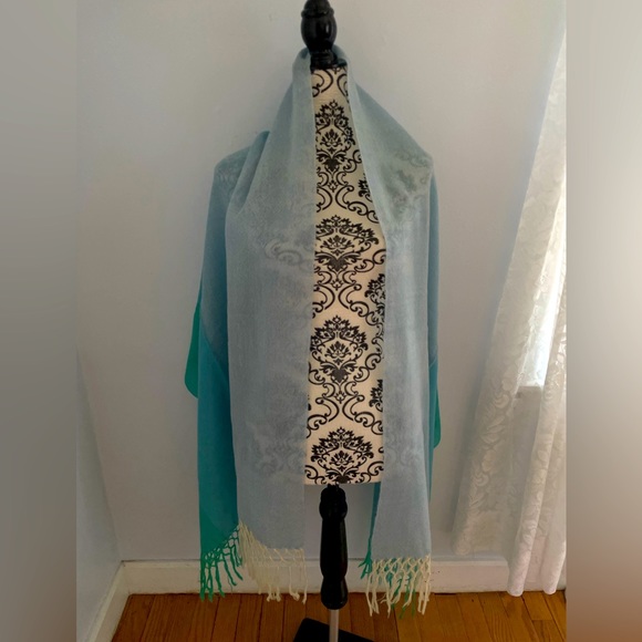 Handmade Handwoven 100% Wool Crock of Gold Ireland Huge 84” x 28” Scarf Wrap - Picture 10 of 10